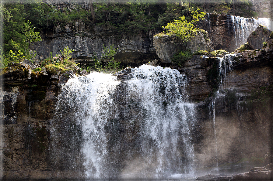 foto Cascate di mezzo in Vallesinella